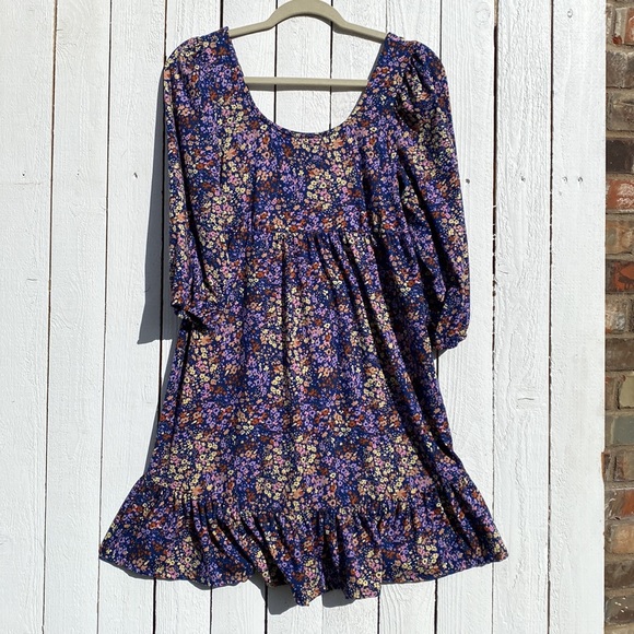 Liberty Love Maternity Dress - Picture 5 of 11